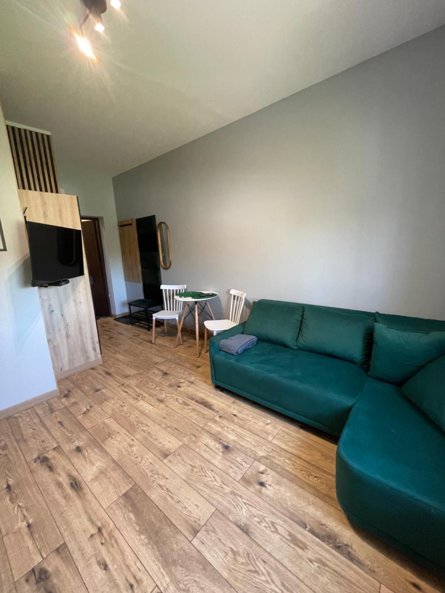 Apartment Przystanek - Komuny Paryskiej 3